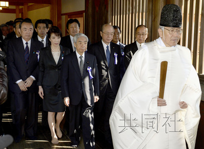 日本168名國會議員參拜靖國神社政壇產(chǎn)生對立