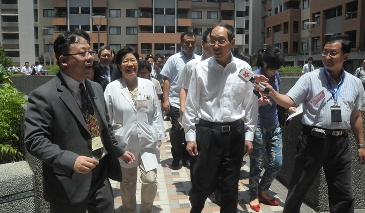 福建省委書記尤權考察林口長庚養生村