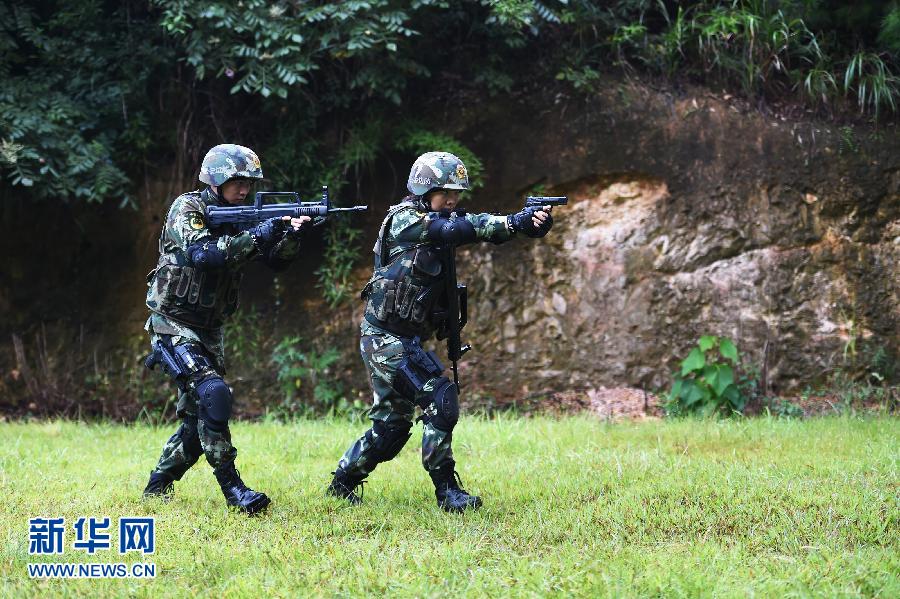 （軍事）（4）維和防暴隊里“霸王花”